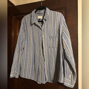 ✨2 for $5✨ Plus Size Women’s Buttondown Shirt